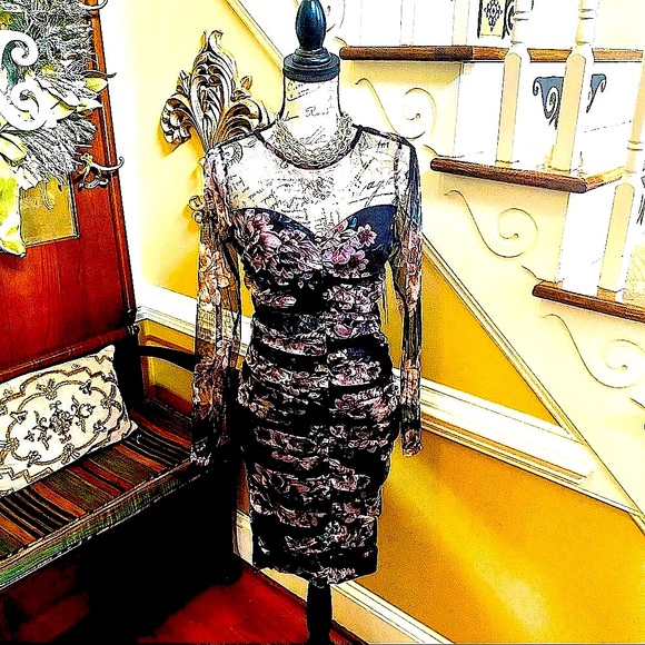 Candalite Dresses & Skirts - NWT’s Candalite sheer sleeve fitted ruched floral dress